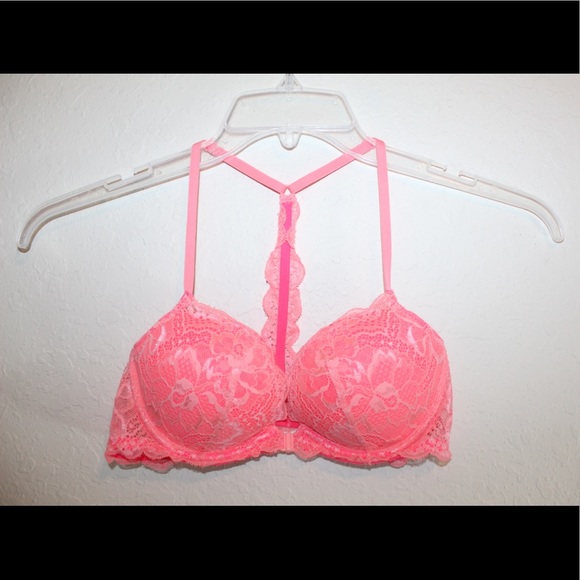 Victoria’s Secret PINK front closure 32